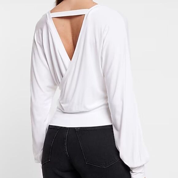 Express NWT crossover top, deep v-neck front & back, light celery green L - Picture 3 of 11